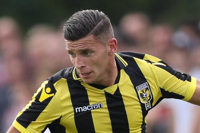 另一个是传 另一个是传