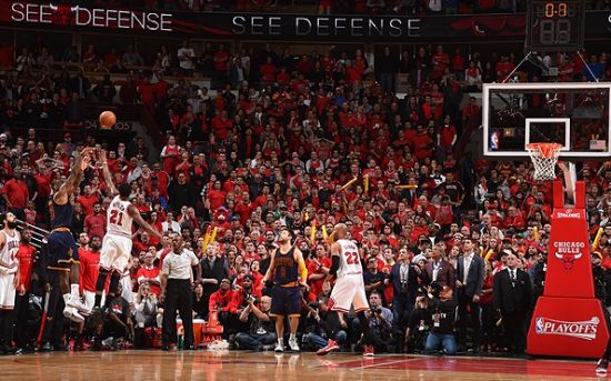 边后卫套上 边后卫套上