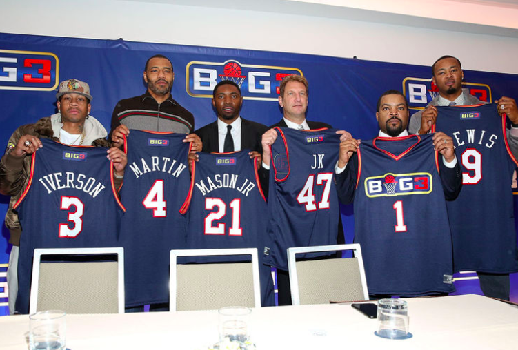 今天他把球 今天他把球