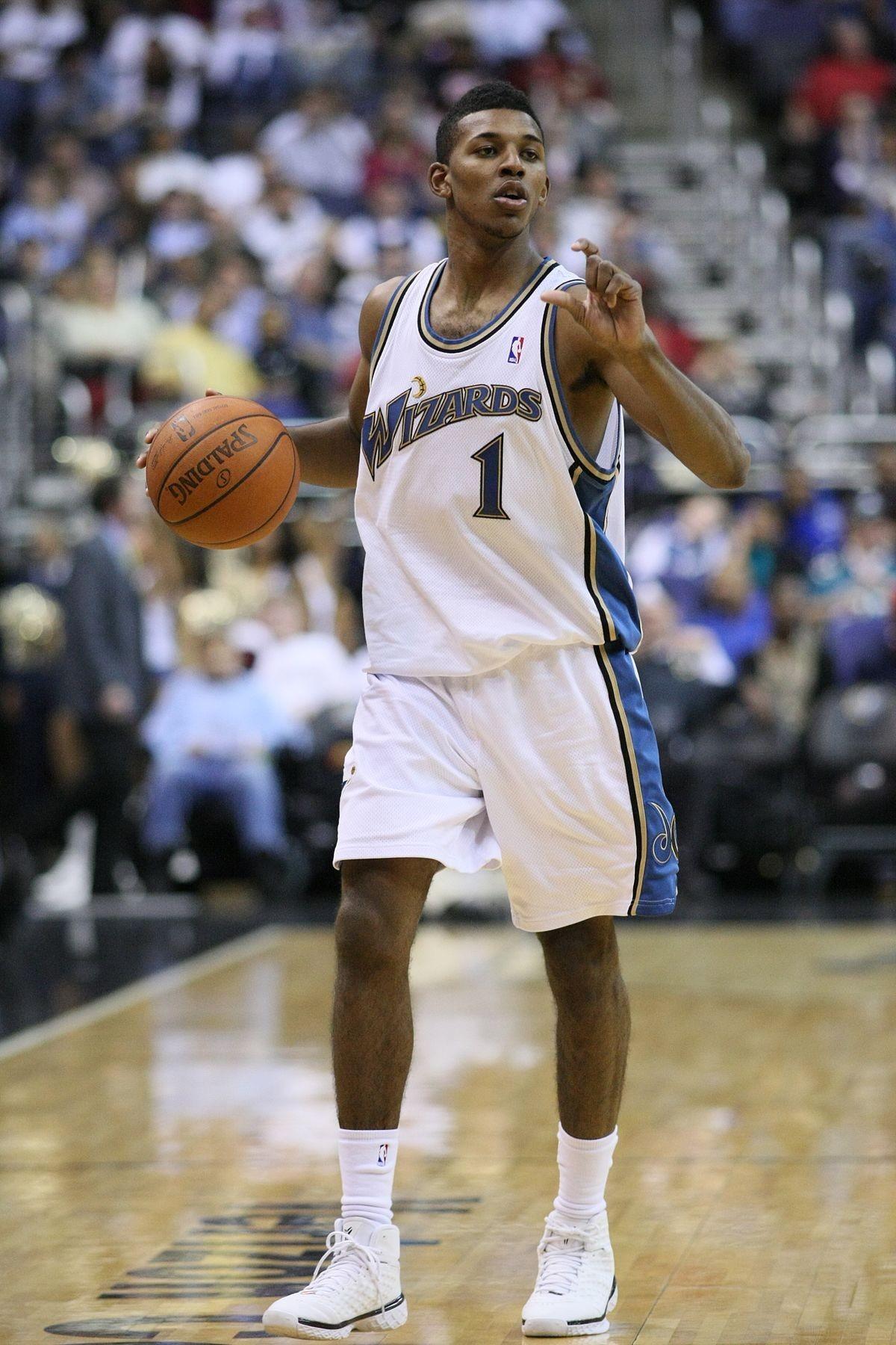 以案例观察 以案例观察