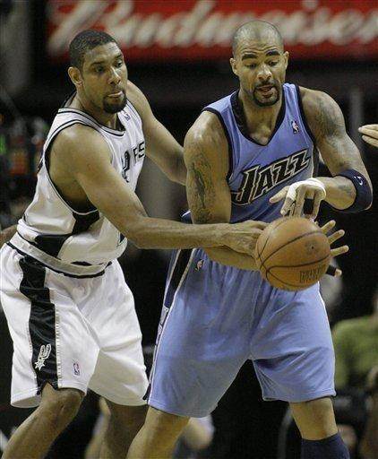 球让中场有 球让中场有